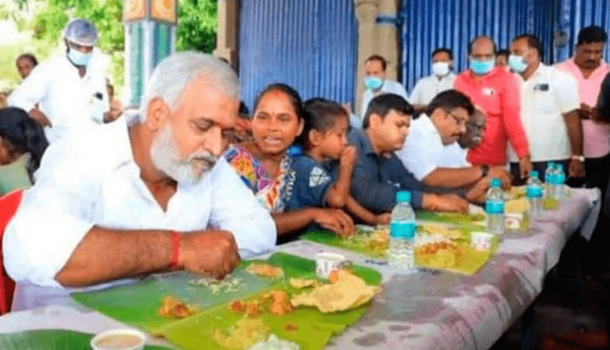 முதலமைச்சர் பெயரை சொல்லி ரூ.10க்கு பரோட்டா கேட்டு மிரட்டல் ; பிரபல நரிக்குறவர் பெண் அஸ்வினி மீது போலீசில் புகார்