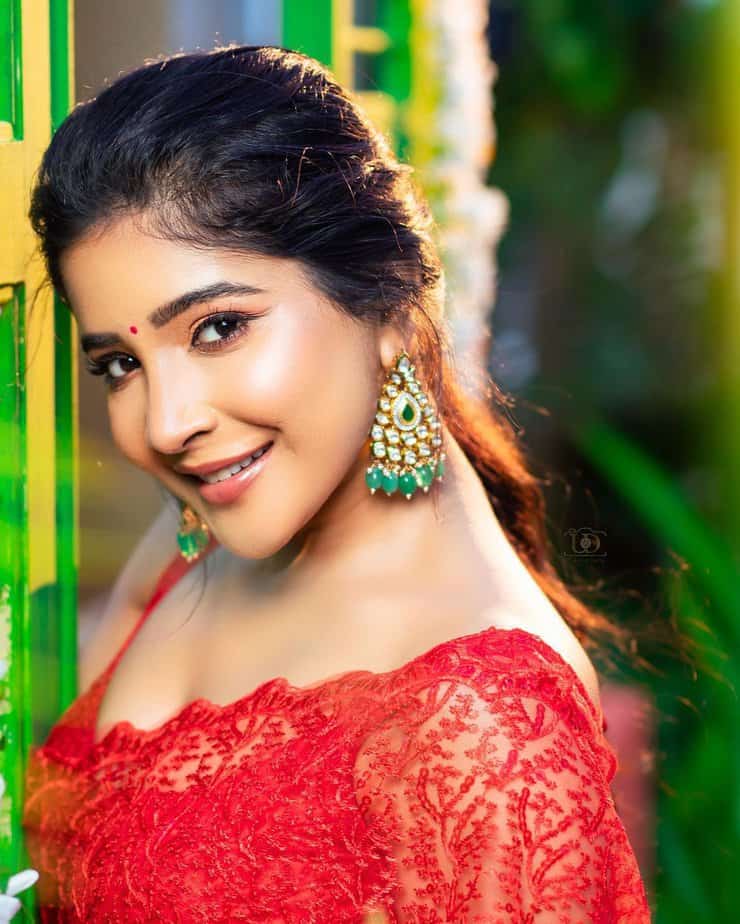 sakshi agarwal -updatenews360