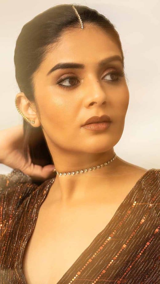 Sreemukhi Glamour Photos