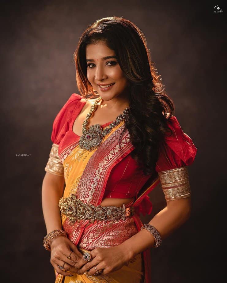 sakshi agarwal - updatenews360.jpg 25