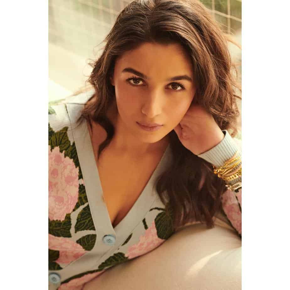 Alia Bhatt - updatenews360