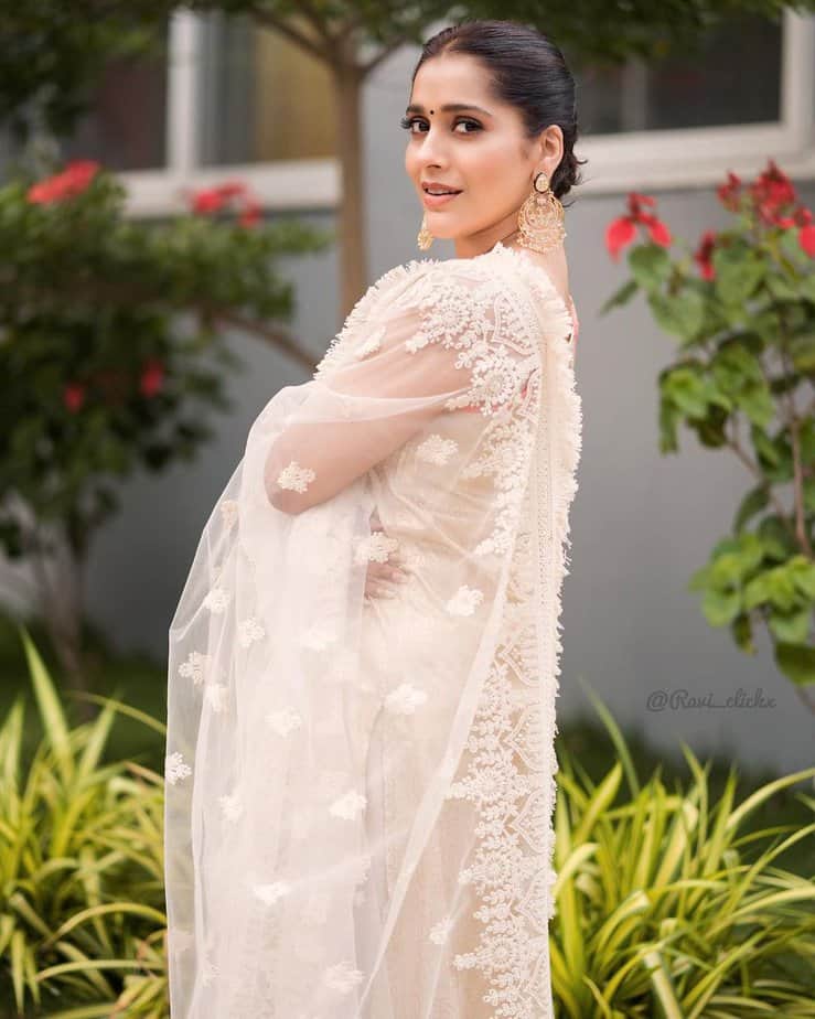 rashmi gautam - updatenews360