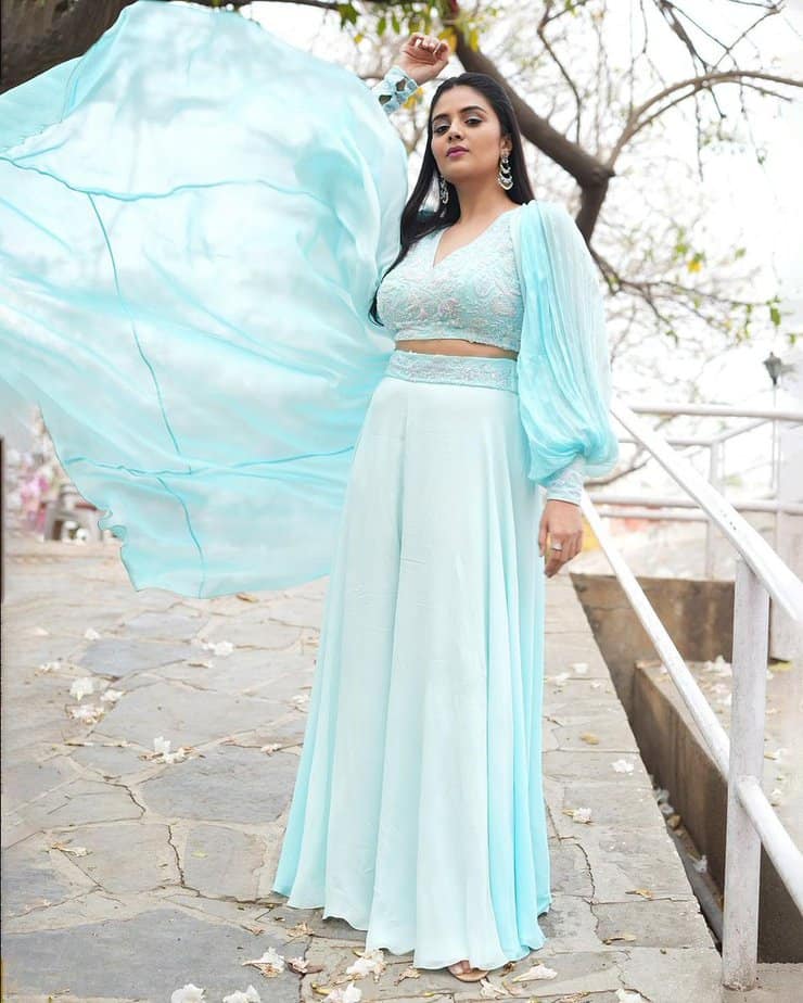 sreemukhi - updatenews360