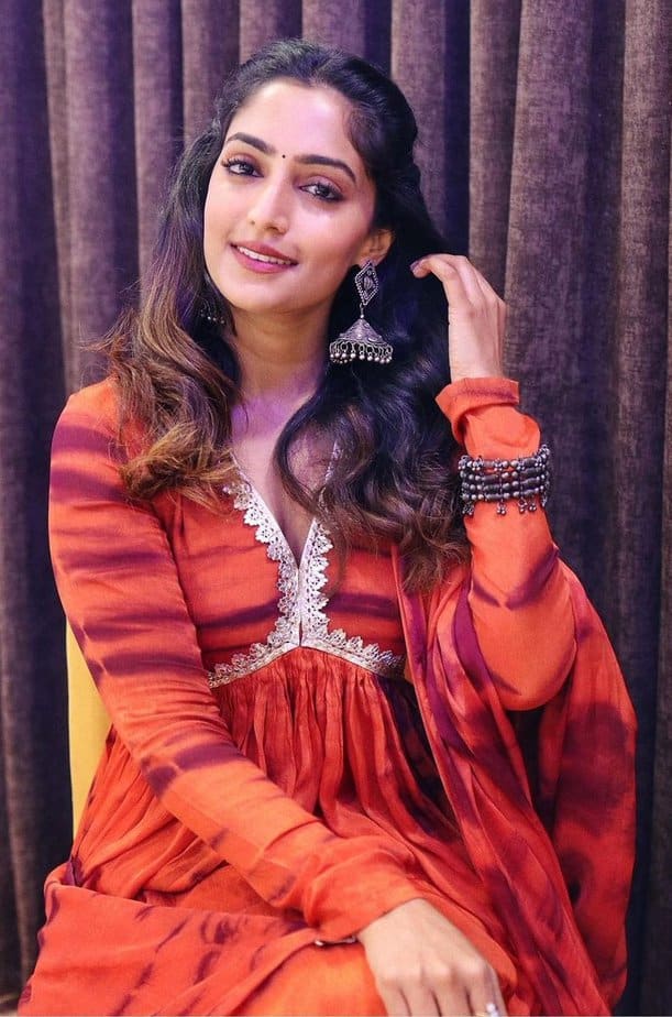 Reba Monica John-updatenews360