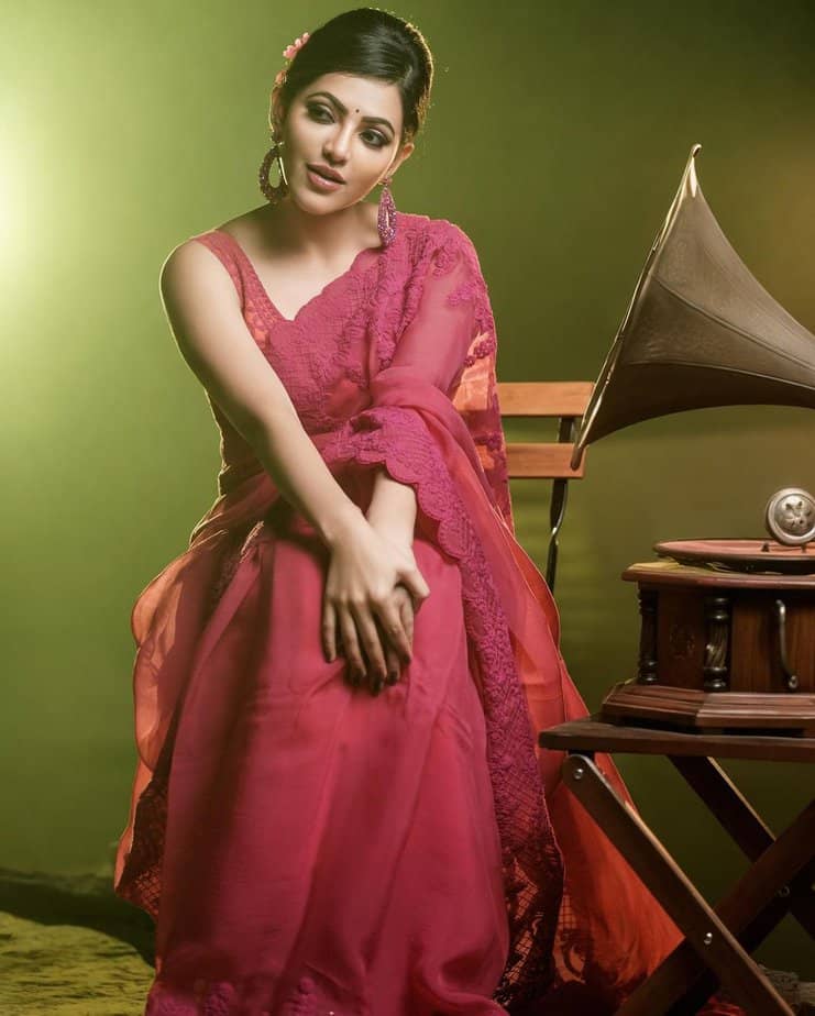 Athulya Ravi -updatenews360